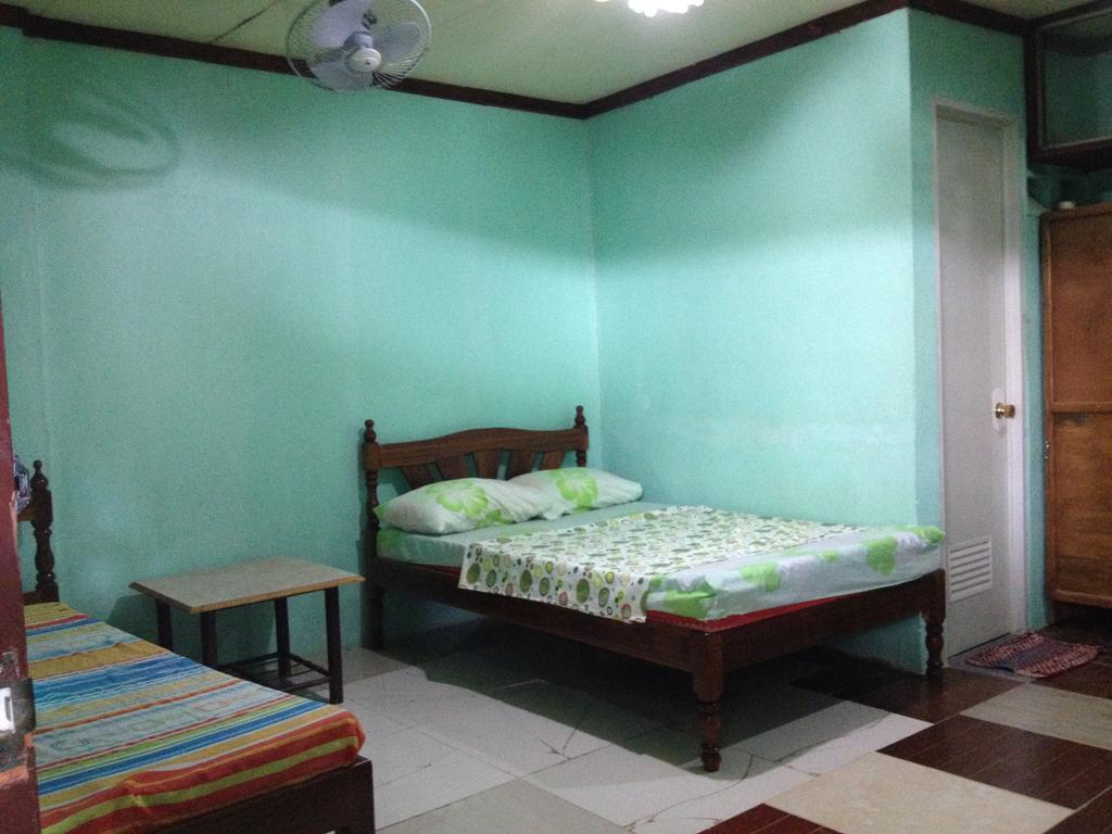 Dhayne Pension Puerto Princesa Zimmer foto