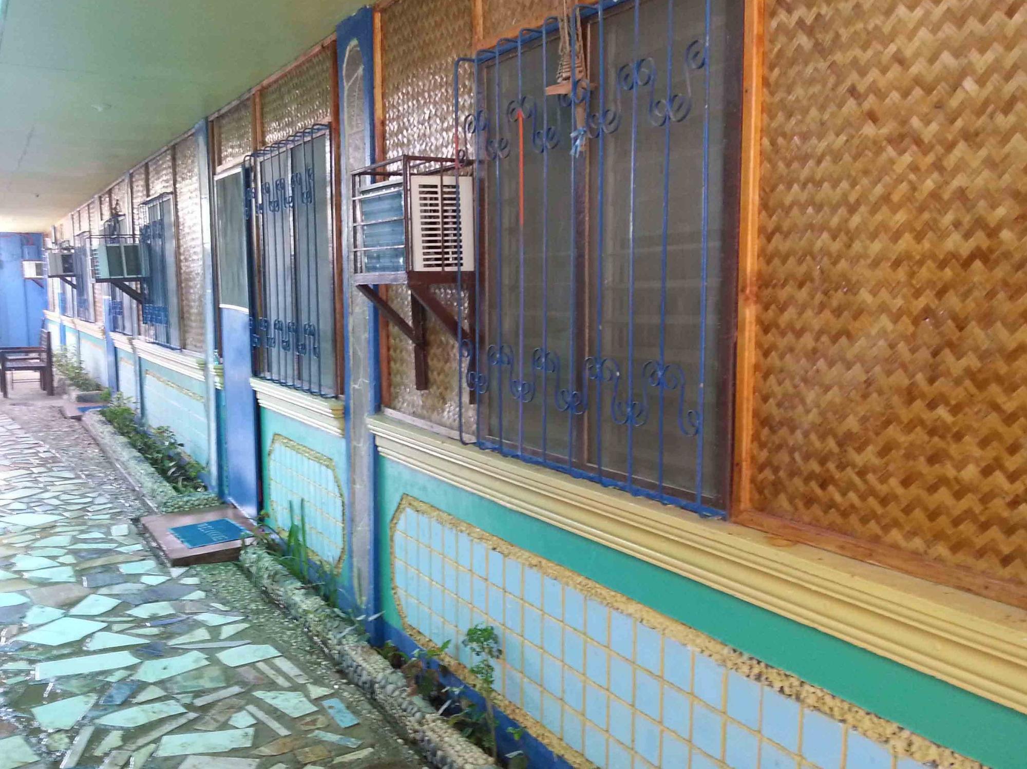 Dhayne Pension Puerto Princesa Exterior foto